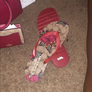 Coach Flora Flip Flips